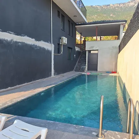 Azra Oeluedeniz 3 Kisilik Fethiye